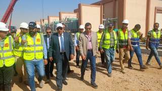 60 مليار جنيه تكلفة نقل الكهرباء إلى مشروعات التنمية الزراعية بتوشكى| صور