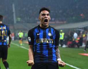 غضب في إنتر بسبب سفر لاوتارو مع الأرجنتين قبل ديربي ميلانو وأتلتيكو