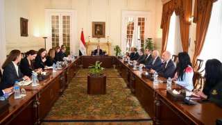 تفاصيل لقاء وزير الخارجية مع مساعد سكرتير عام الأمم المتحدة