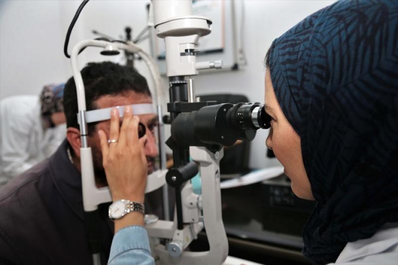 نجلاء الإمبابي تطلق قافلة طبية مجانية لكشف العيون وتتعهد بخدمات مستمرة لأهالي الزيتون والأميرية