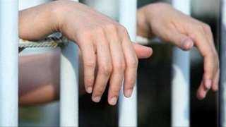 شاب يتهم فتاة وآخرين بسرقة مبلغ مالي منه بالهرم