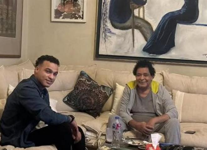 أحدث ظهور لـ الكينج محمد منير رفقه مصطفى حدوتة│صور