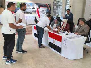 استمرار توافد الناخبين في عمان للتصويت بانتخابات النواب بالمرحلة الثانية| صور