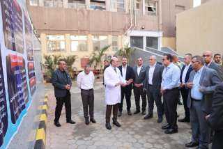 وزير الصحة يتفقد تطوير مبنى العيادات الخارجية بمستشفى الجمهورية التعليمي