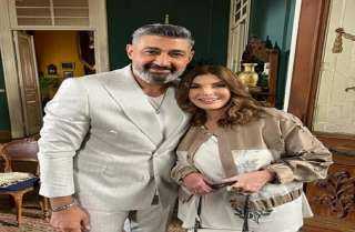 رفقة أبطال العمل.. ياسر جلال يشارك جمهوره صورًا من كواليس كلهم بيحبوا مودي