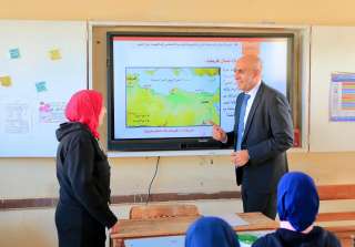 وزير التعليم يفاجئ 6 مدارس في دمياط | صور