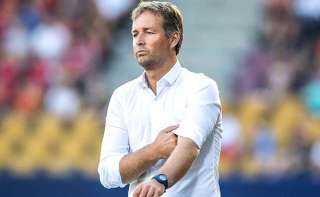 هيولماند: تغيير المدرب في أوجسبورج لن يؤثر علينا