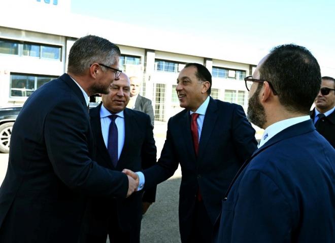 مدبولي يفتتح مصنع «ليوني مصر» العالمية لضفائر السيارات