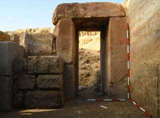 بعد اكتشاف أكبر معابد الشمس بها..«أبو صير» بوابة مرور ملوك الأسرة الخامسة للعالم الآخر| صور