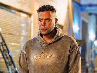 محمد إمام ينشر صورًا من تصويره لمشهد خطر في مسلسل ”الكينج” رمضان 2026| فيديو