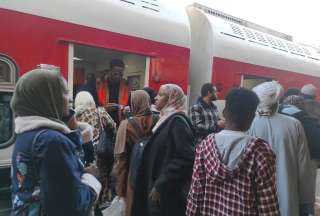 سكك حديد مصر تسير الرحلة 41 لنقل الأشقاء السودانيين ضمن مشروع العودة الطوعية| صور