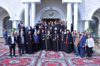 الأنبا إبراهيم إسحق يستقبل البابا تواضروس الثاني للتهنئة بعيد الميلاد| صور