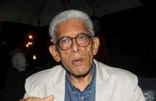 أسرة المخرج الراحل داود عبد السيد تستقبل عزاءه اليوم الإثنين