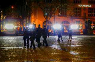 ارتفاع عدد الإصابات في انفجار بمنتجع التزلج بسويسرا إلى 100 شخص