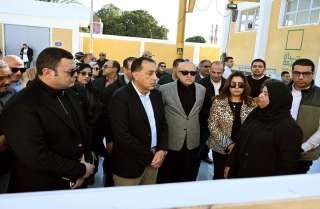 رئيس الوزراء يتفقد محطة رفع صرف صحي «الرياينة» بمركز أرمنت بالأقصر | صور