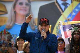 وزير داخلية فنزويلا: مقتل ما لا يقل عن مائة شخص في الهجوم الأمريكي