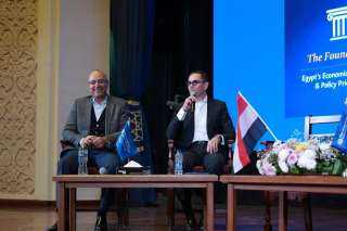 وزير الاستثمار يشارك في جلسة نقاشية بالجامعة الأمريكية حول ”الرؤية الاقتصادية والقيادة الاستراتيجية”