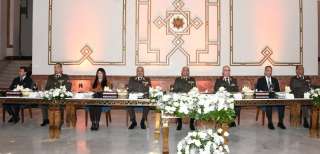 وزير الدفاع يشهد حفل تخرج دورة التمثيل الدبلوماسي العسكري المصري بالخارج