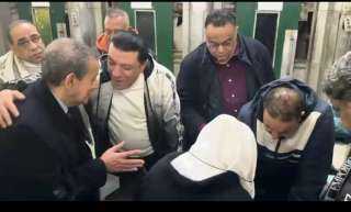 مصطفى كامل يودع أعضاء نقابة الموسيقيين وأصحاب المعاشات قبل سفرهم للعمرة