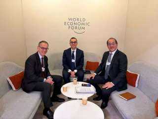 وزيرا الاستثمار والمالية يعقدان اجتماعًا مع مسؤولى البنك الأوروبي لإعادة الإعمار والتنمية| تفاصيل