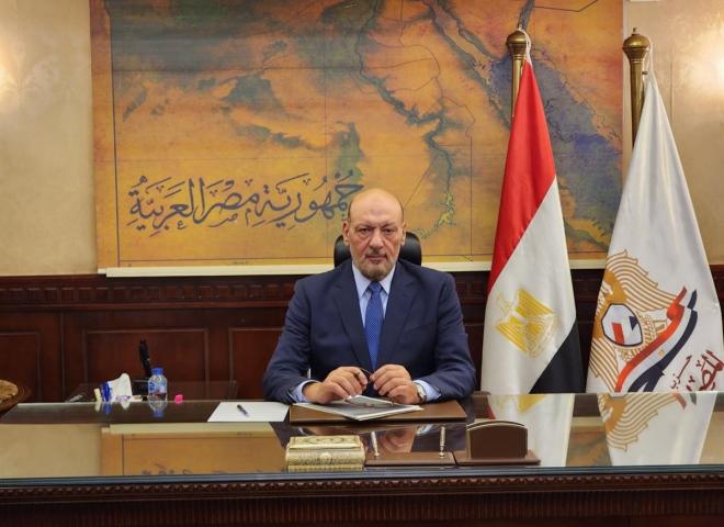 المستشار حسين أبو العطا يطالب رئيس الوزراء باستثناء أبناء مصر العاملين بالخارج من قرار مصلحة الجمارك