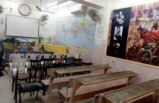 ضبط مركز تعليمي بدون ترخيص يروج لشهادات وهمية بالفيوم