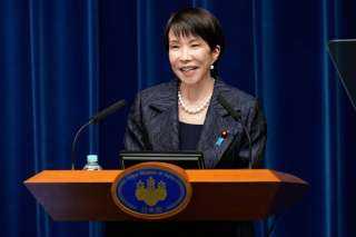 رئيسة وزراء اليابان تستهدف تعليق ضريبة الاستهلاك لمدة عامين