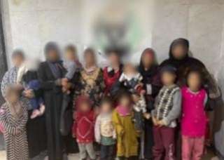 سقوط 16 متهمًا باستغلال 20 طفلًا في أعمال التسول وبيع السلع بالإلحاح| صور