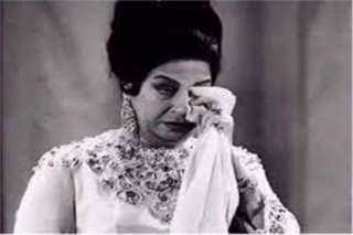 دموع وأفراح في حياة «الست».. حكاية أم كلثوم مع صورة جدتها ولعبة السلطان والقطار سنة 19