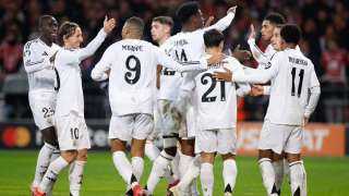 ريال مدريد ضيفًا ثقيلًا على فالنسيا بالدوري الإسباني.. الليلة