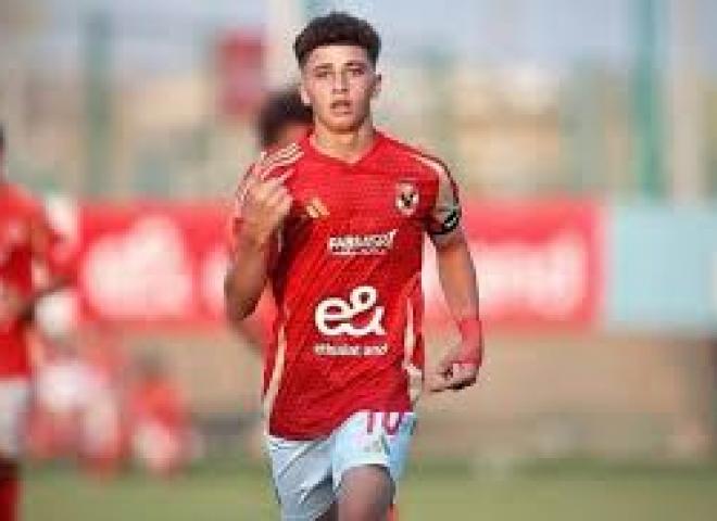 الأهلي يوافق على انتقال لاعبه إلى راسينج الإسباني