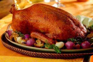 طريقة عمل البط المحمّر في الفرن.. طبق فاخر يزين مائدة إفطار رمضان