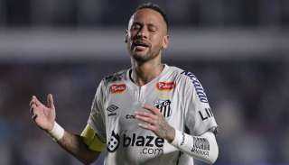 نيمار يفتح الباب أمام اعتزال كرة القدم بعد مونديال 2026