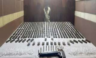 ضربة أمنية لبؤر المخدرات.. مصرع 5 عناصر وضبط طن مواد مخدرة و96 سلاحا ناريا| صور