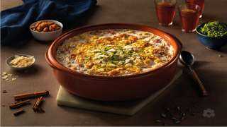 أم علي بالقشطة والمكسرات.. دفء الطعم في ليالي رمضان