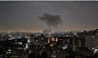 إعلام إسرائيلي: الهجوم على مقر مجلس الخبراء الإيراني تزامن مع فرز أصوات خليفة خامنئي