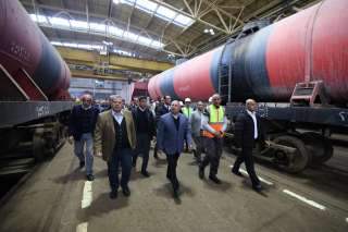 وزير النقل: خطة متكاملة لتعظيم نقل البضائع بالسكك الحديدية حتى 2030| صور