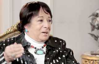 سميرة عبدالعزيز تتحدث عن علاقتها بالفنانة فاتن حمامة ووقوفها بجانبها حتى النهاية