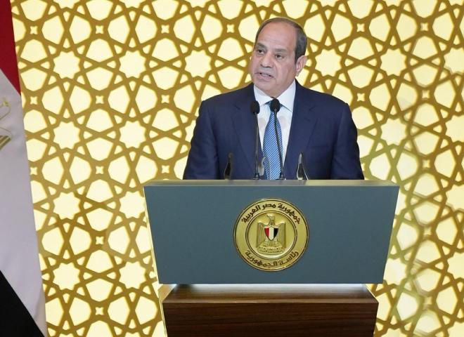 الرئيس السيسي في احتفال ليلة القدر: نبعث رسالة سلام من أرض السلام في ليلة السلام