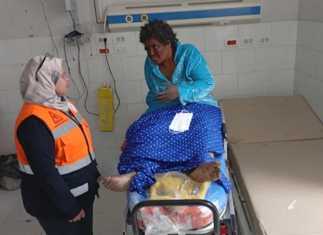 التضامن : إنقاذ سيدة بلا مأوى تعاني من مشكلات صحية خطيرة في ثاني أيام عيد الفطر |صور