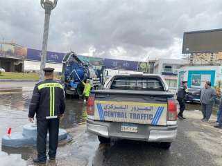 المرور يرفع حالة الطوارئ للتعامل مع الأمطار الغزيرة وتسريع حركة المركبات| صور