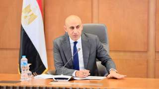 وزير التعليم يترأس اجتماعًا لتحديد موعد بدء الدراسة للعام الدراسي الجديد