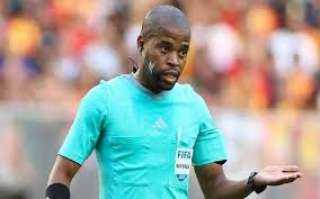 «كاف» يبلغ الزمالك بحكام مباراته أمام شباب بلوزداد