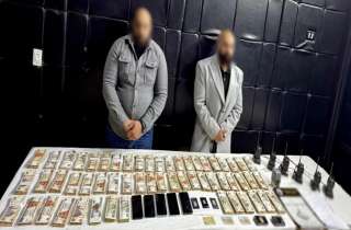 سبائك ذهب وأجهزة لاسلكي في قبضة الأمن.. تفاصيل سقوط عصابة ”استرجاع الحقوق” الوهمية