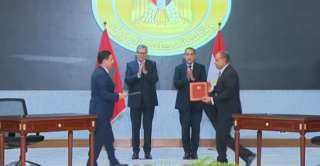 رئيسا وزراء مصر والمغرب يشهدان توقيع مجموعة من وثائق التعاون بين البلدين