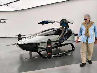 حسين فهمي ينشر لقطات من تصوير فيلمه الجديد في الصين| صور