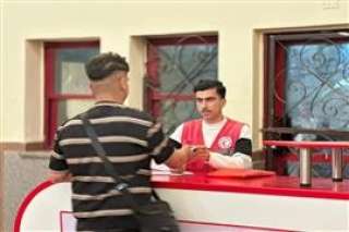 الهلال الأحمر المصري يدفع بالمساعدات الإنسانية عبر قافلة زاد العزة الـ176 لغزة ويستقبل الدفعة 34 م