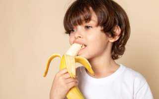 ”موزة” قبل لجنة الامتحان.. هل تساعد فعلًا على التذكر؟