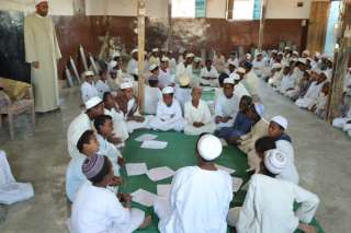 قافلة دعويَّة وتوعويَّة للبحوث الإسلاميَّة تجوب مدن الجنوب وجولة ميدانيَّة للأمين العام تعزِّز الحضور والتأثير