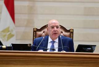 إحال 12 مشروع قانون للجان المختصة بمجلس النواب.. تعرف عليها